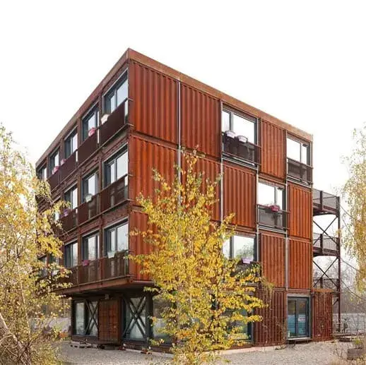 Container home in Berlin by Giant Containers