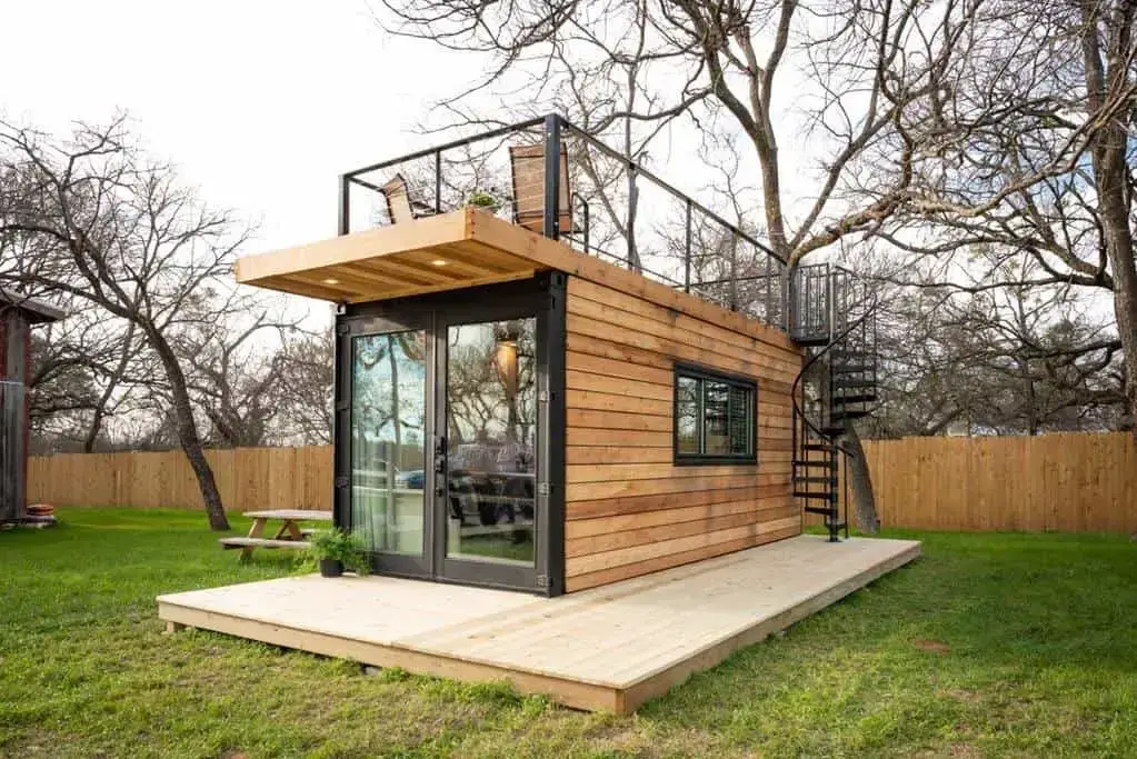 A cargo container home by Villa Stay