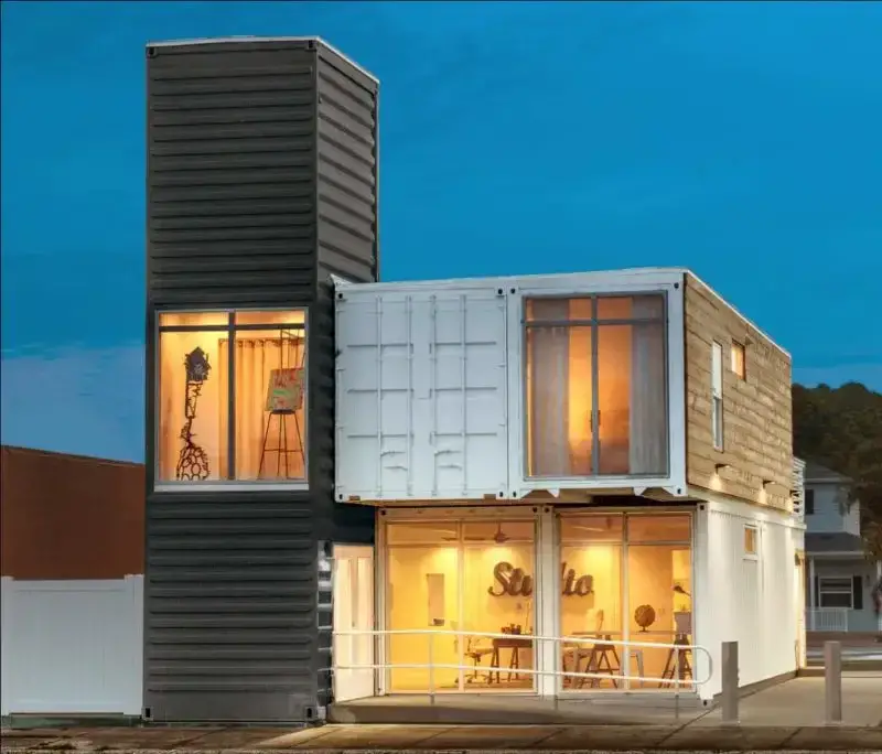 Vertical and horizontal container home
