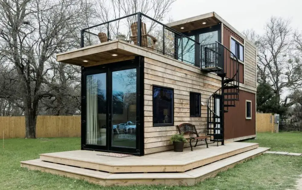 A container house of wood and metal