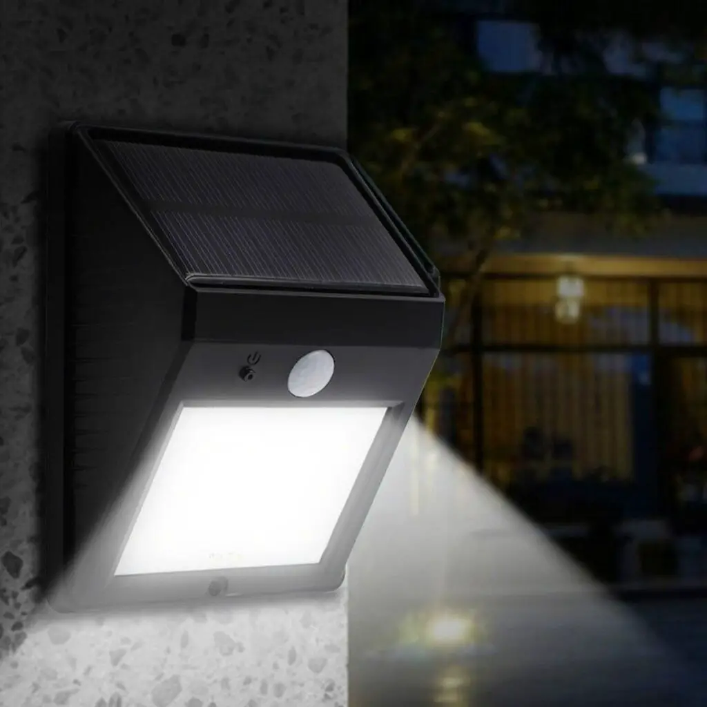 Outdoor lights powered by solar