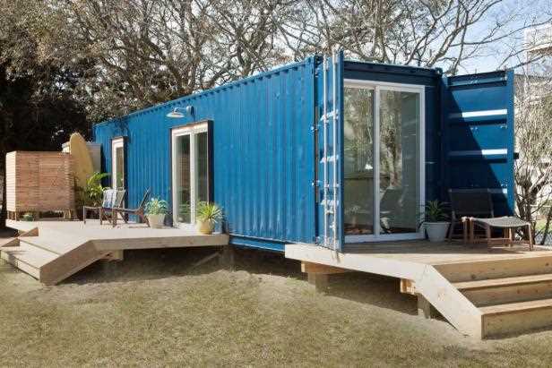 Minimalist shipping container home in North Carolina