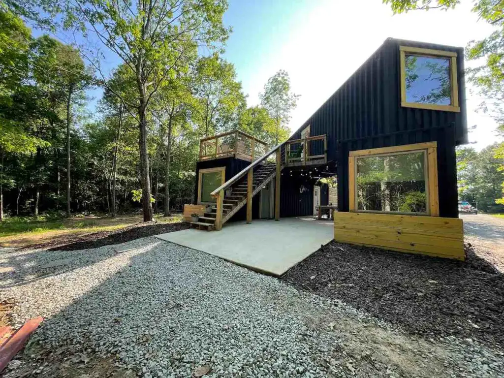 Shipping container home in Quitman, Arkansas