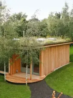 Garden Room Flue container home with green roof