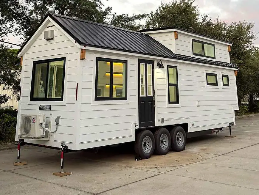 Movable Roots Texas container home builders