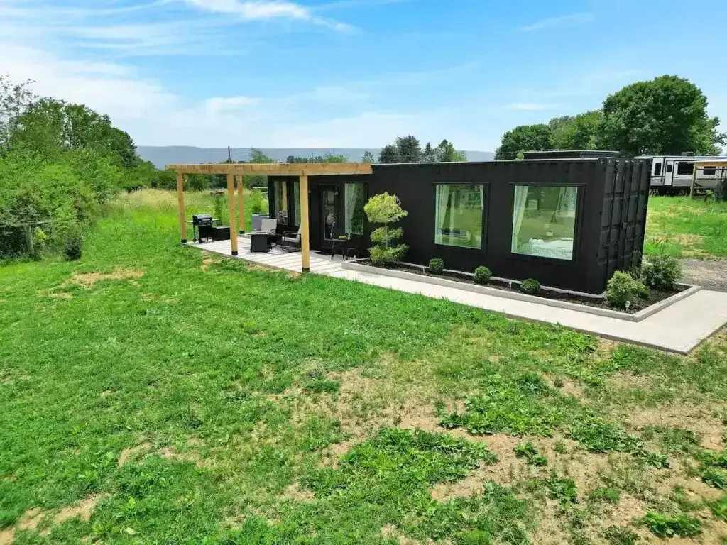 40 foot container home in Pine Grove, Pennsylvania, United States