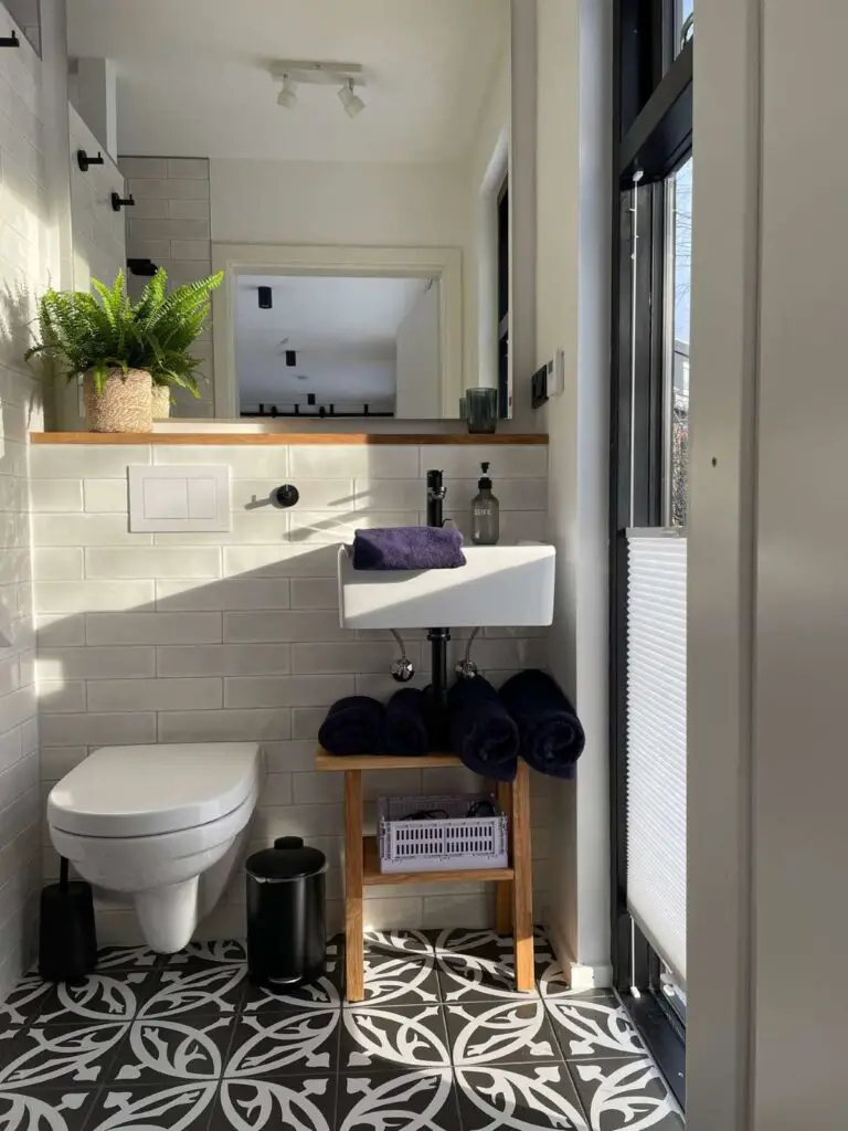 Full bathroom in a shipping container home in Goslar, Germany